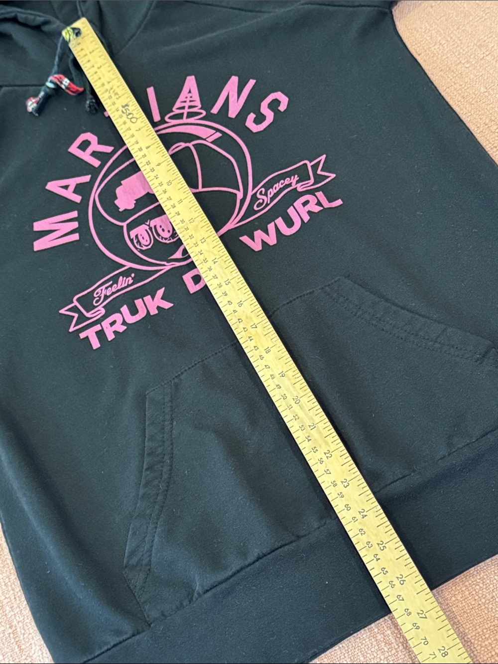 Trukfit vintage Martians Truk da wurl med wm’s hoodie - Picture 7 of 12